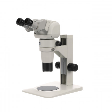 Z8 zoom stereo microscope with extended eyetubes